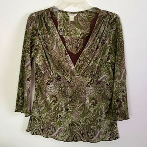 Christopher & Banks crinkle top, paisley design, v neck lace detail, women small